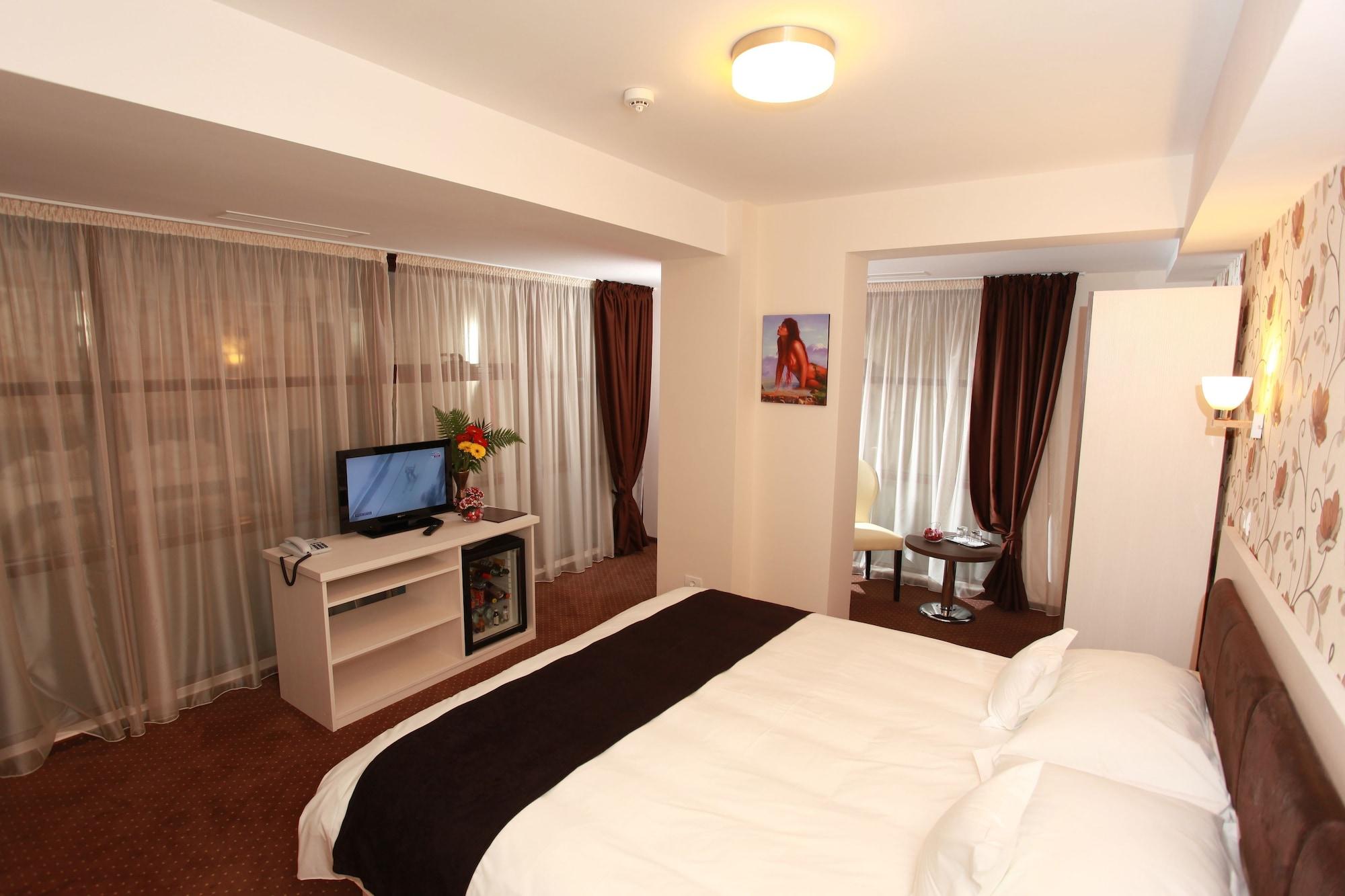 West Plaza Hotel Bucureşti Ngoại thất bức ảnh