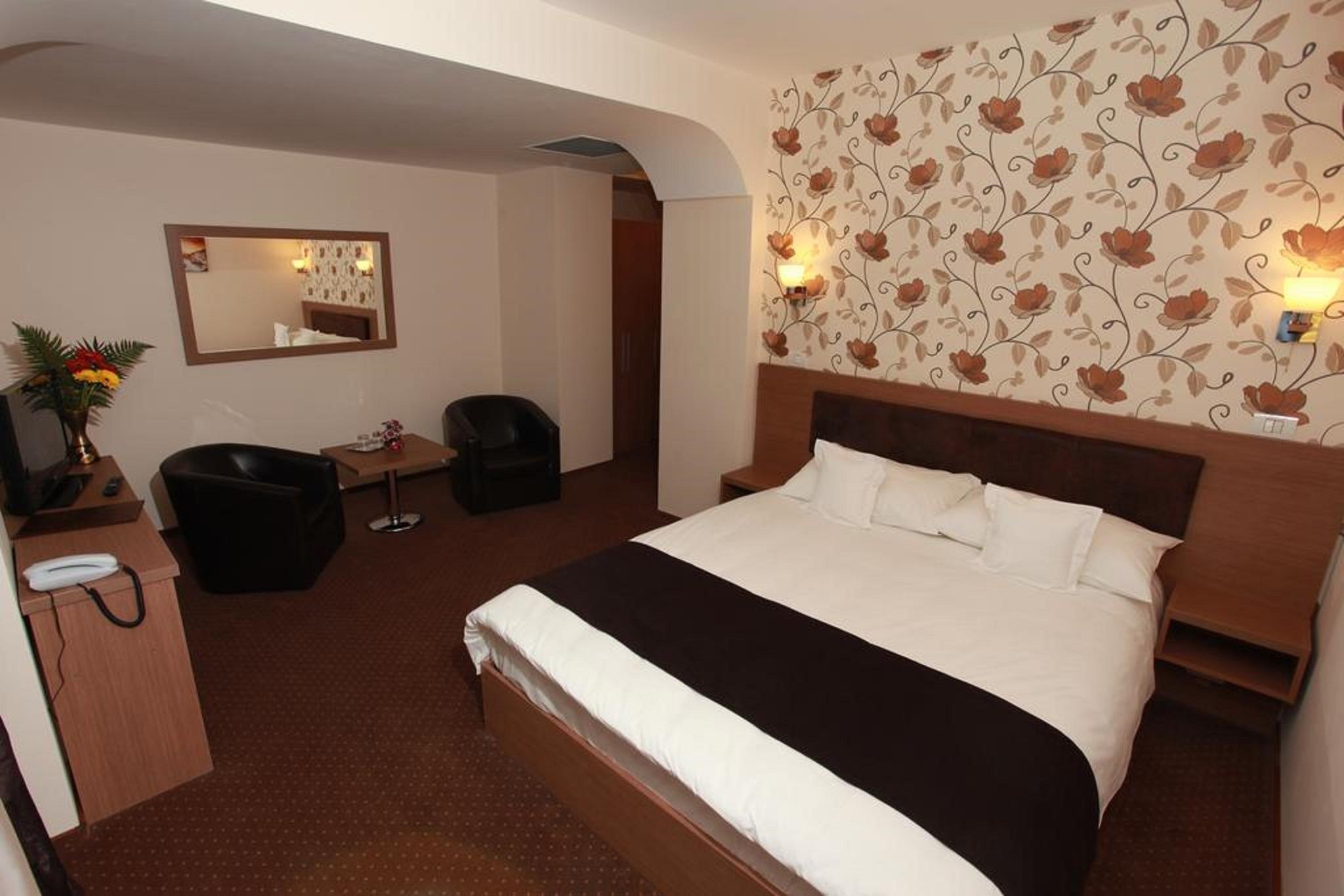West Plaza Hotel Bucureşti Ngoại thất bức ảnh
