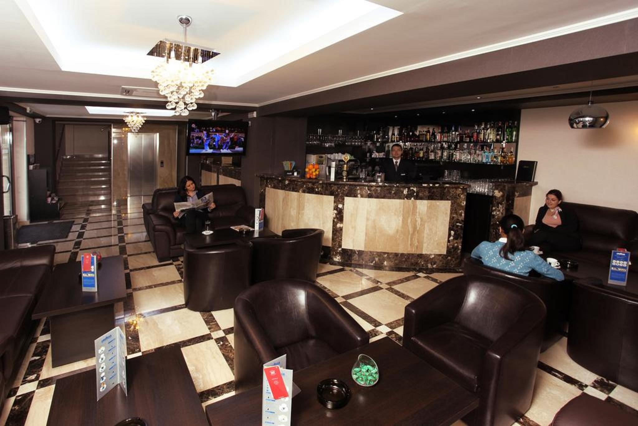 West Plaza Hotel Bucureşti Ngoại thất bức ảnh