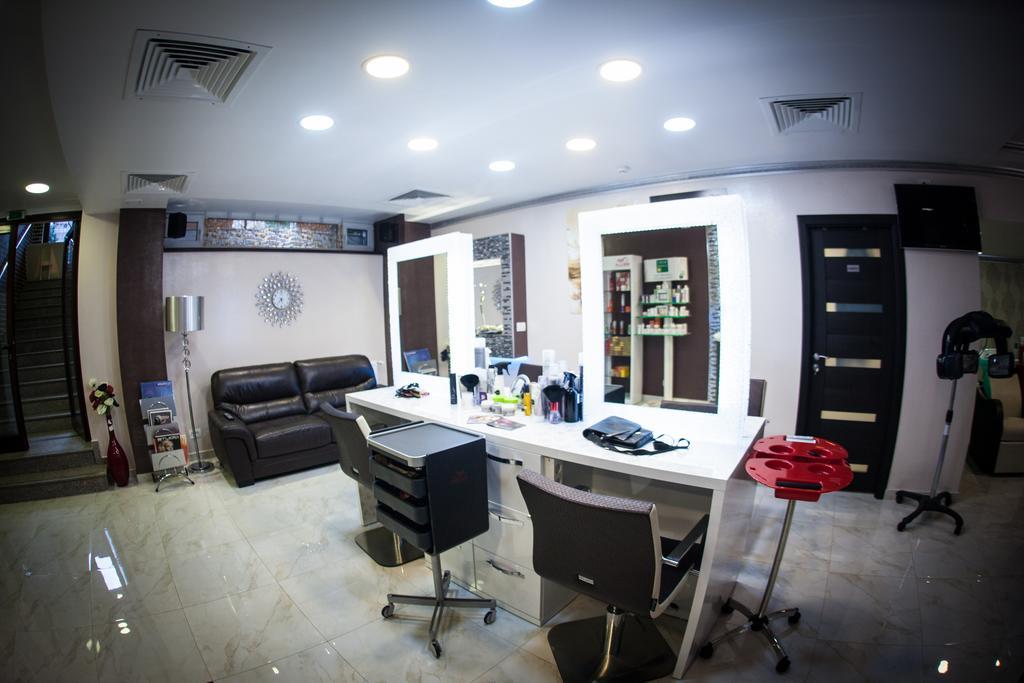 West Plaza Hotel Bucureşti Ngoại thất bức ảnh