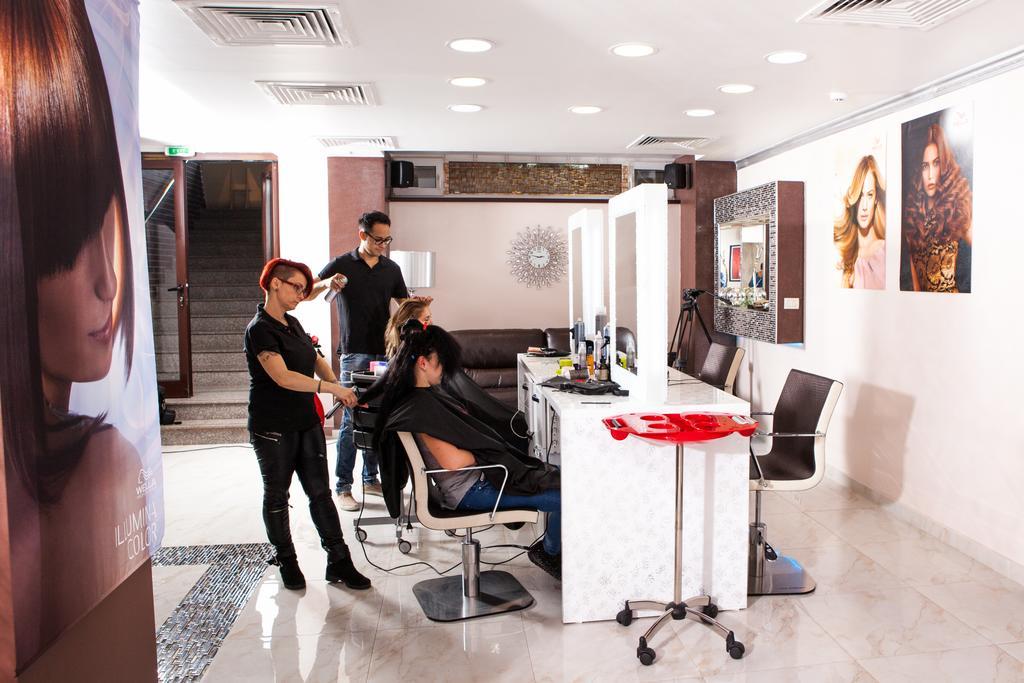 West Plaza Hotel Bucureşti Ngoại thất bức ảnh