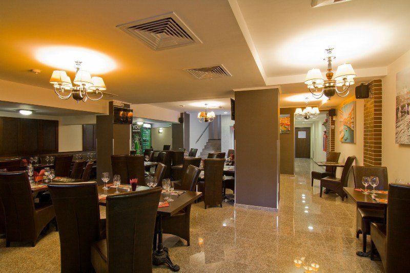 West Plaza Hotel Bucureşti Ngoại thất bức ảnh