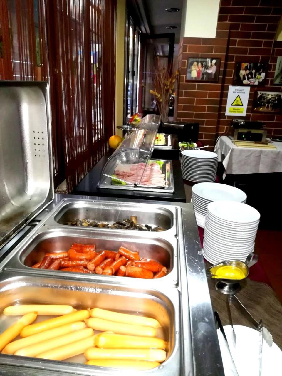 West Plaza Hotel Bucureşti Ngoại thất bức ảnh