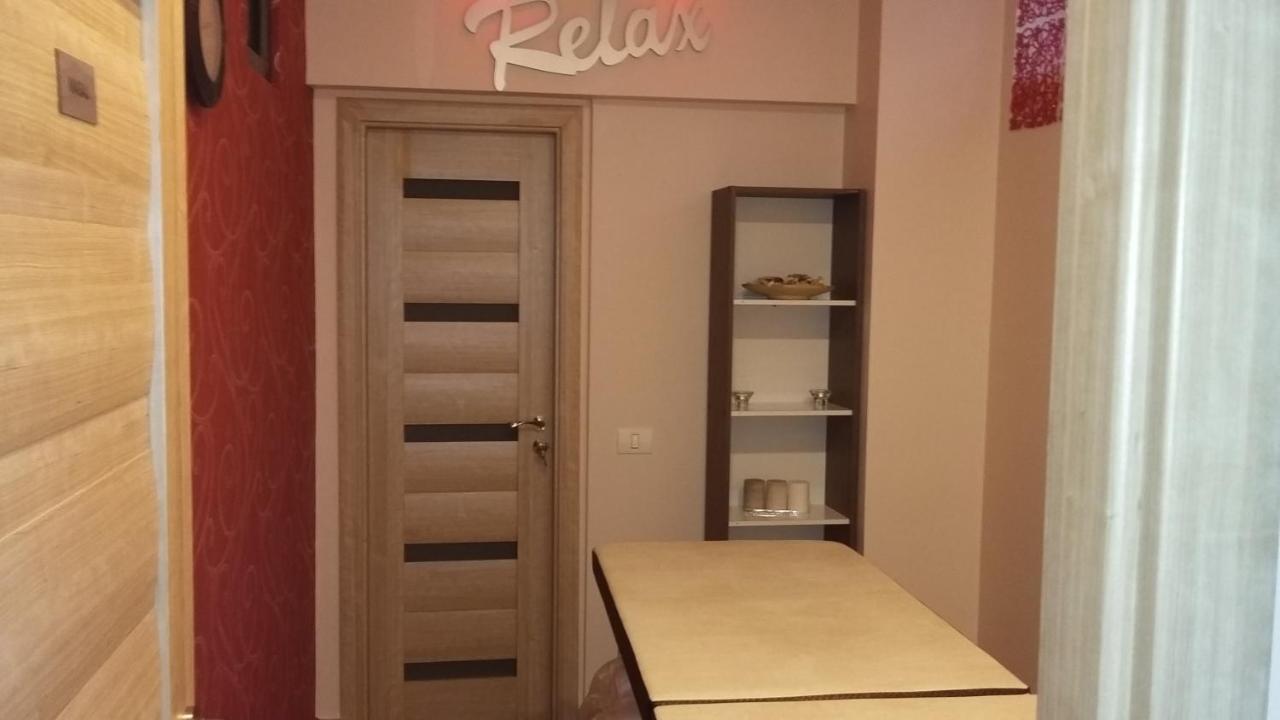 West Plaza Hotel Bucureşti Ngoại thất bức ảnh